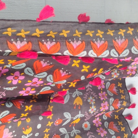 Natural Life Shawl Wrap - Picture 5 of 6